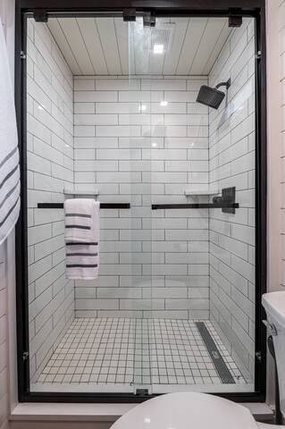 Full size tile shower
