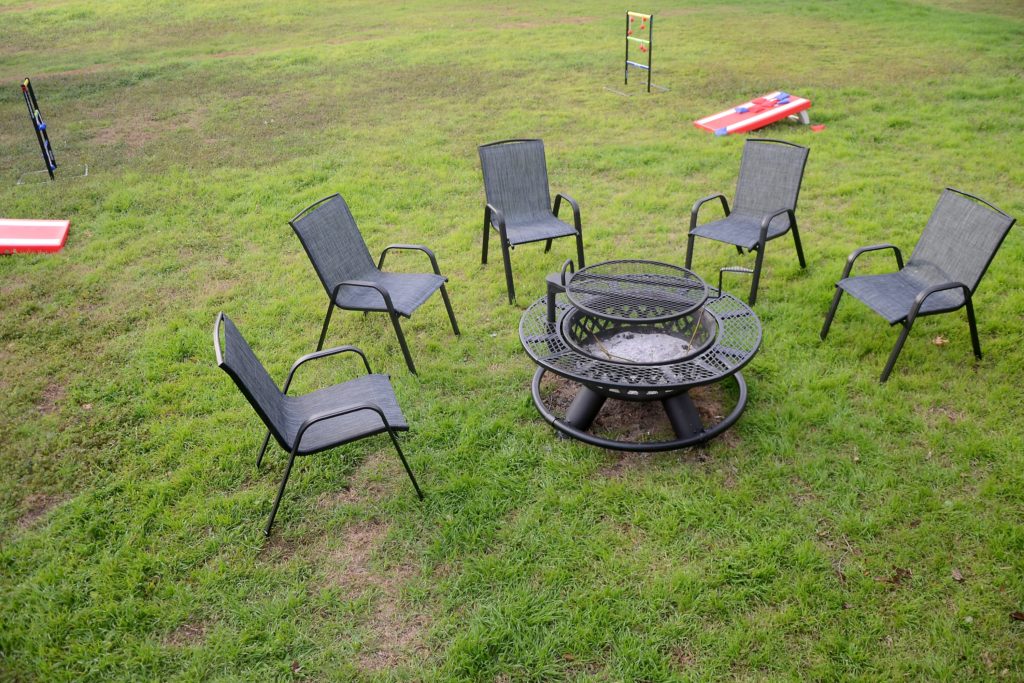 Nice fire pit with chairs!