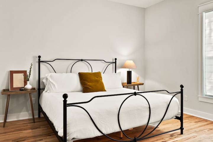 Large King Size Beds in Most Rooms